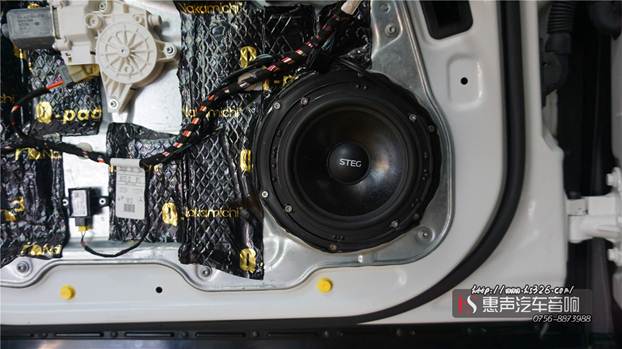 奔驰R320，音响改装史泰格SQ 650C套装喇叭