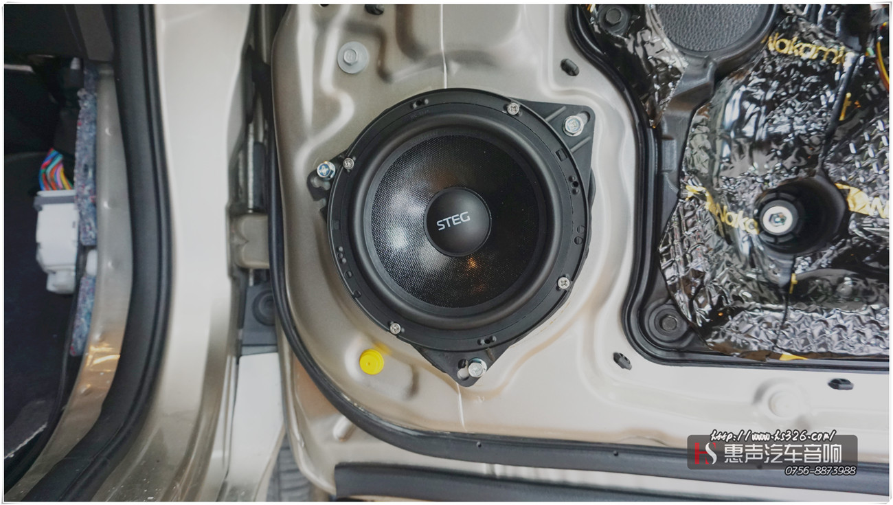 雷诺科雷傲 音响升级史泰格SQ650C 中低音安装